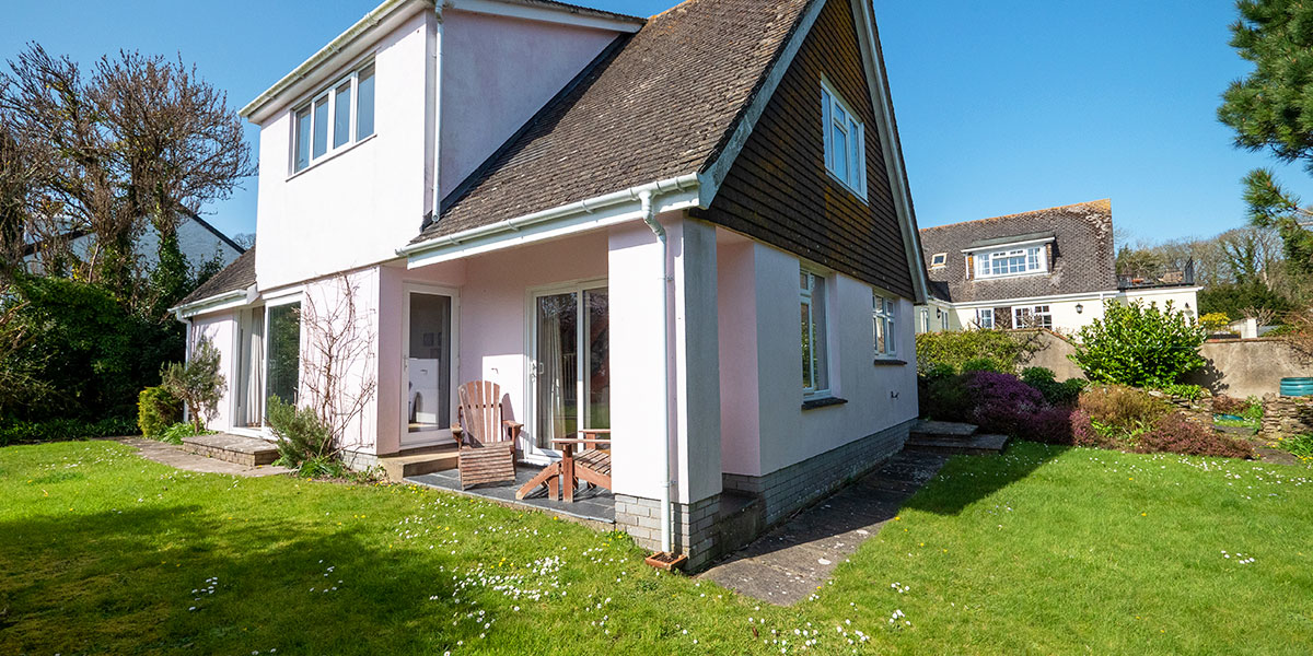 The Nook Exterior Photograph